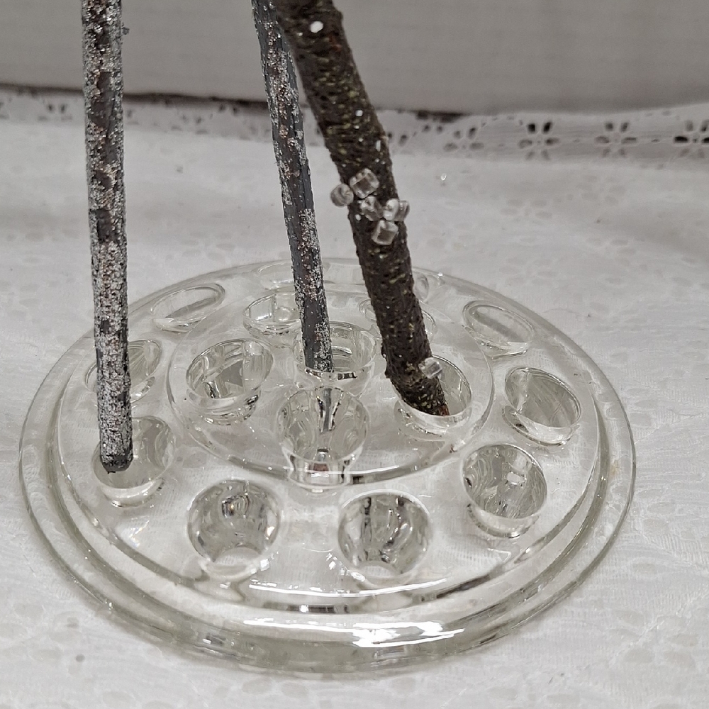 #ADK Vintage Clear Glass Flower Frog 16 hole